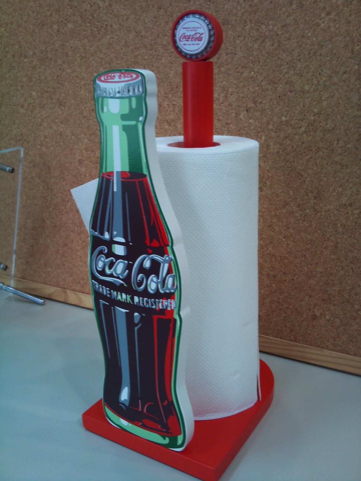 《コカ・コーラ》　キッチンペーパーホルダー