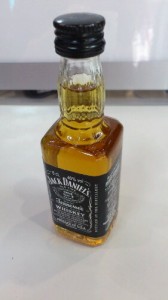 【JackDaniel's（ｼﾞｬｯｸﾀﾞﾆｴﾙ）】ﾐﾆﾁｭｱﾎﾞﾄﾙ