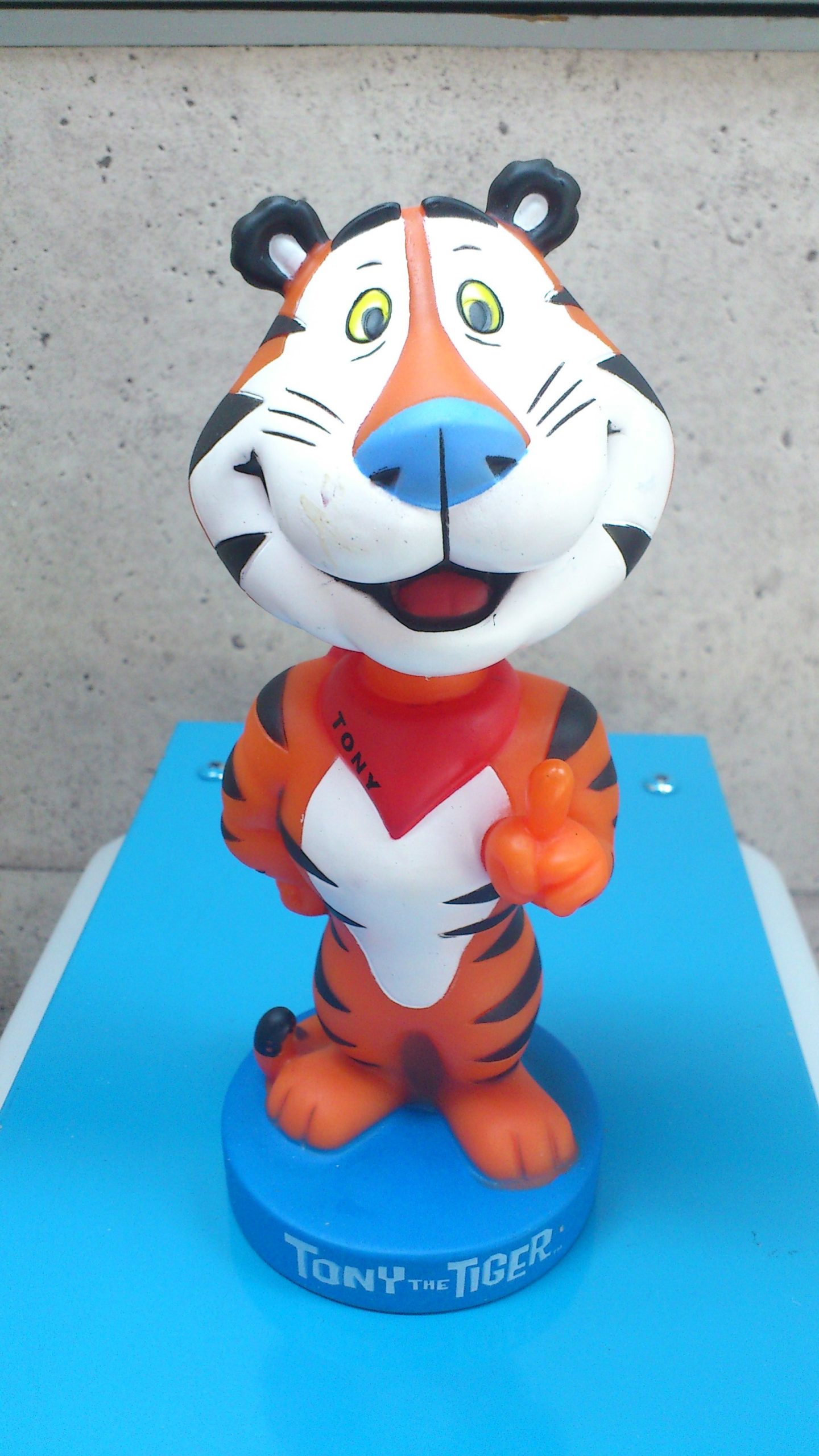 Tony the Tiger ・ボビングヘッドフィギュア